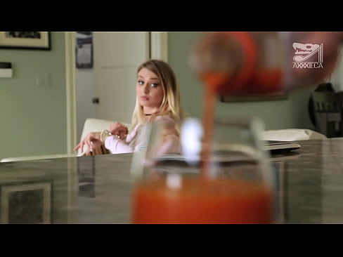 ❤️ Merch poeth gyda titw mawr a pussy tynn yn cael ceiliog o gollwr, ond yn galed iawn ❤️  Rhyw  wrthon ni ☑